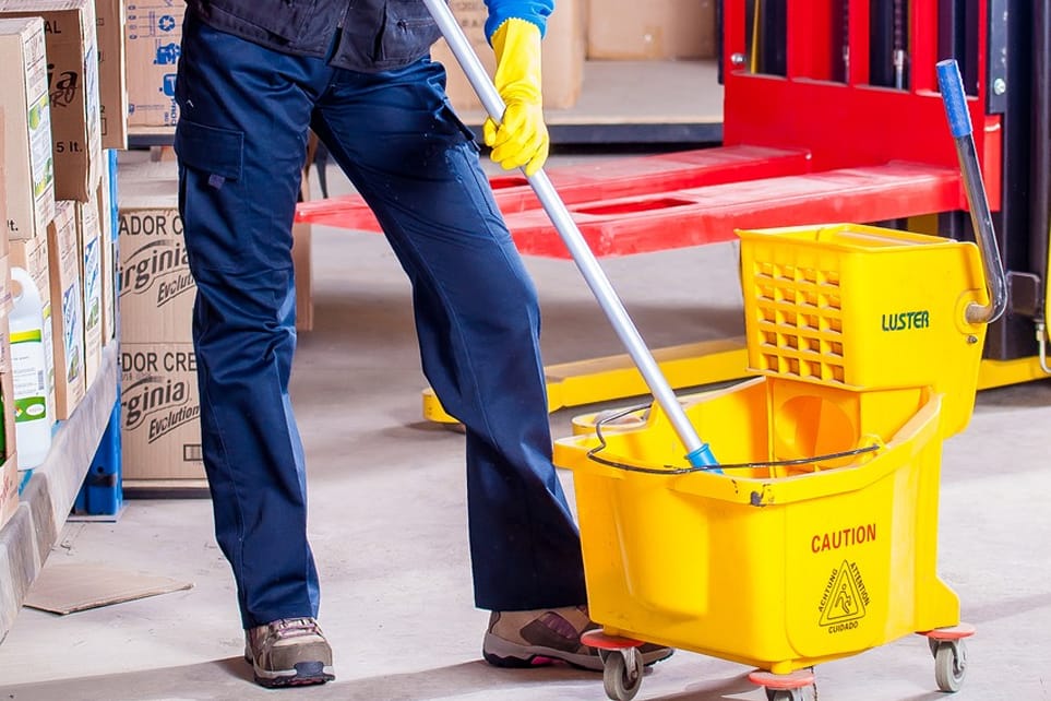 How Professional Commercial Cleaning Can Help Your Business