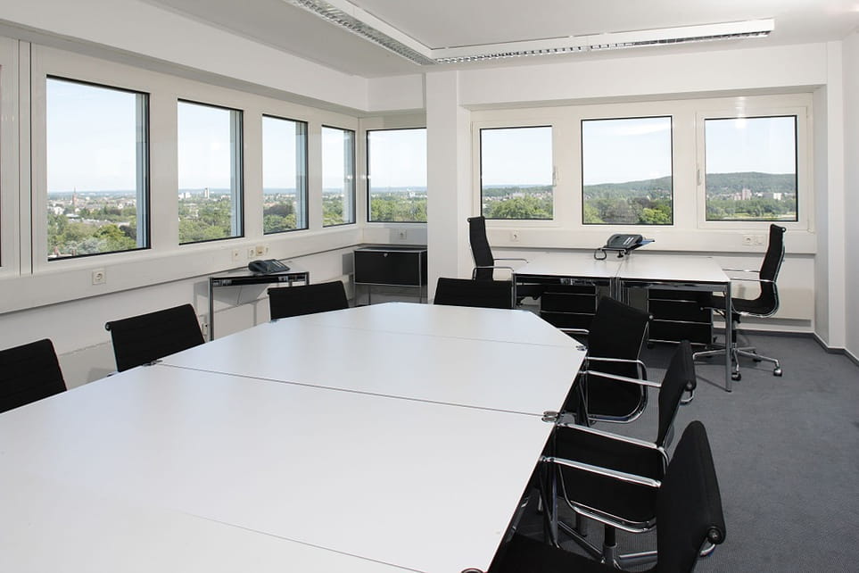 Preparing Your Office Meeting Room For Important Clients